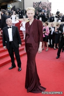 Tilda Swinton - Top tinute la Cannes 2009!